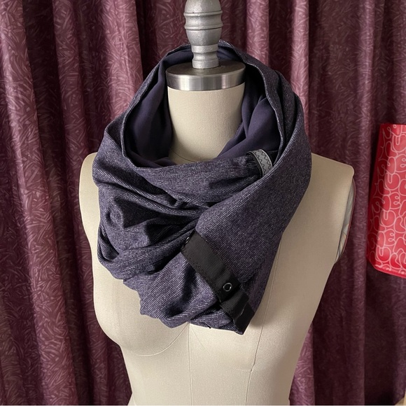 Lululemon Wrap - Picture 2 of 8